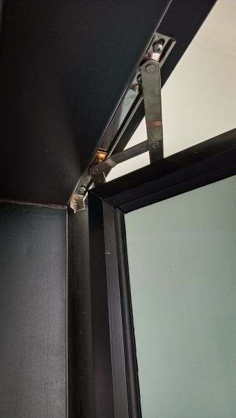 Cost of Pivot Window Replacement in Encinitas